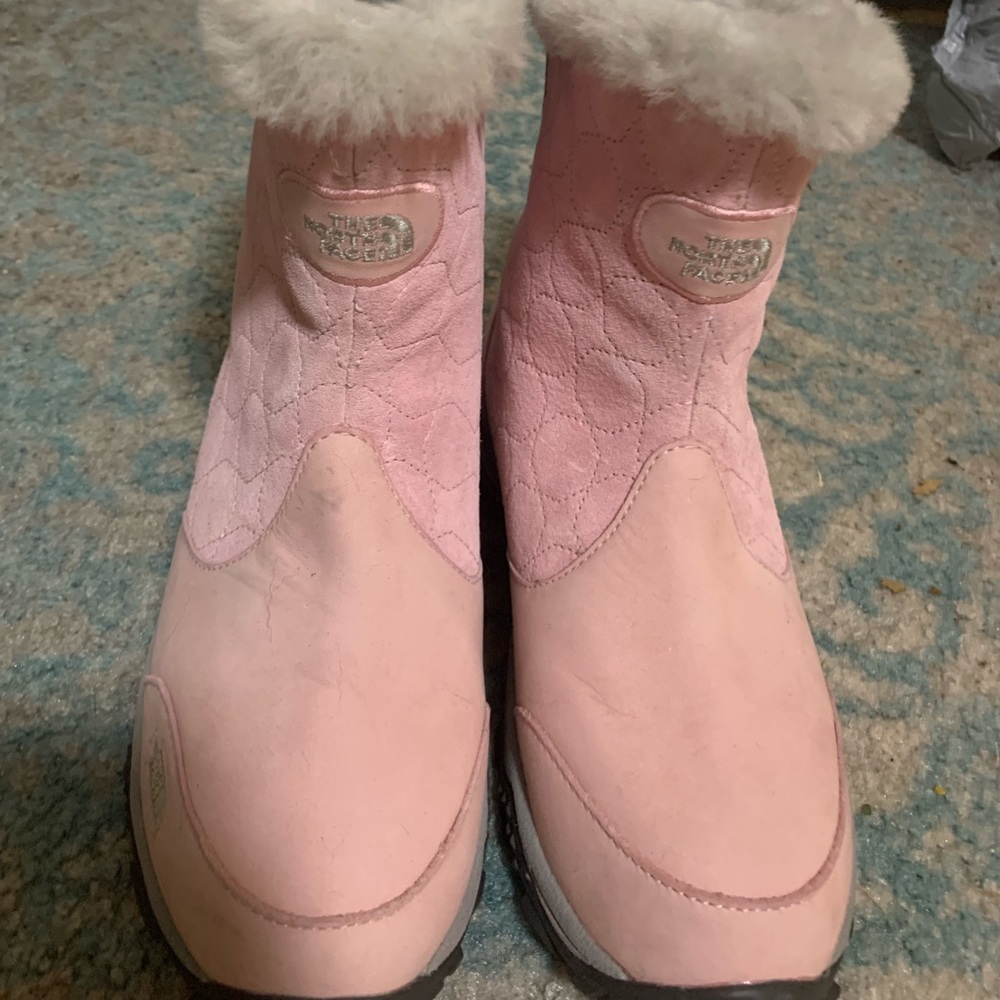 Pink North Face winter snow boots size 8